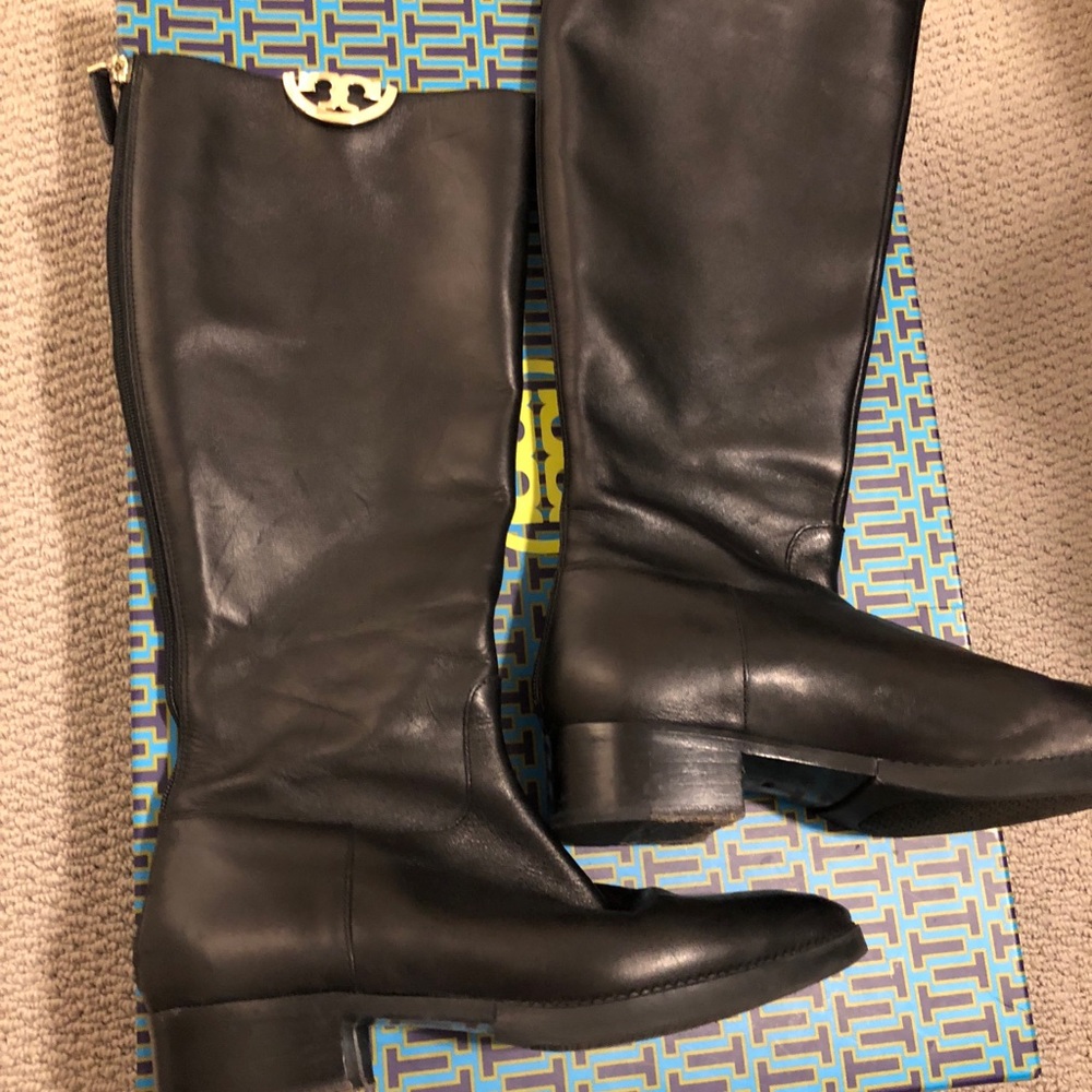 Tory Burch boots! Great condition! - Picture 2 of 3